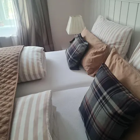 Rosindell 3* Halle (Westfalen)